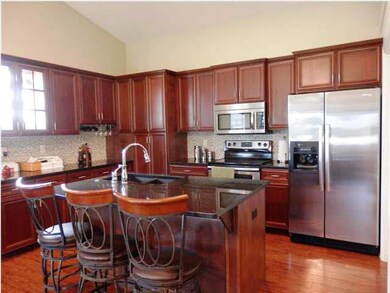 Beautiful Kitchen w/ Granite & Stainless Steel.