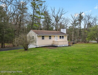 1426 Brislin Rd, Stroudsburg, PA 18360 - photo 4