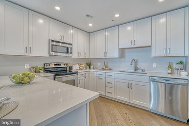 Harborview Towers unit 1112, Baltimore, MD 21230 - photo 6