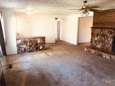 709 W Iowa Ave, Nampa, ID 83686 - photo 2