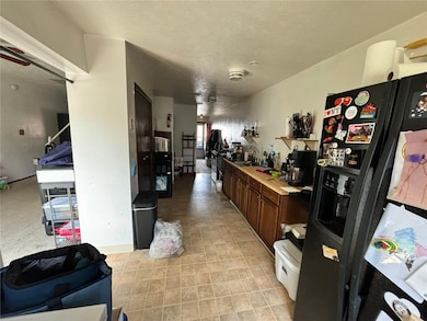 27 Highland Ave, Mc Kees Rocks, PA 15136 - photo 4