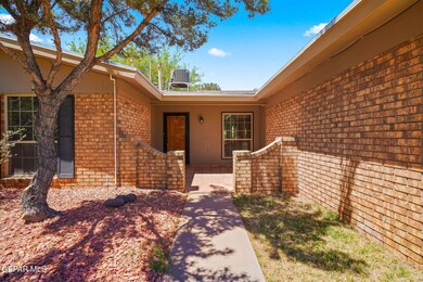 4264 La Adelita Dr, El Paso, TX 79922 - photo 4