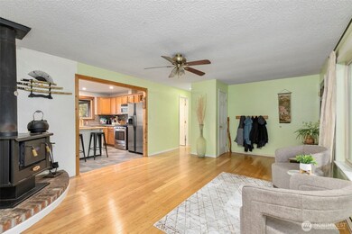 203 NE Alnus Way, Bremerton, WA 98310 - photo 5