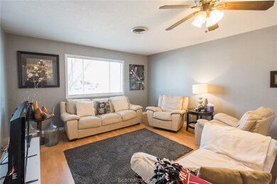 1504 Laura Ln unit CS, College Station, TX 77840 - photo 2