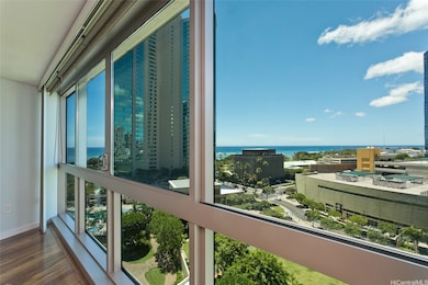 Ko'olani unit 1404, Honolulu, HI 96814 - photo 2