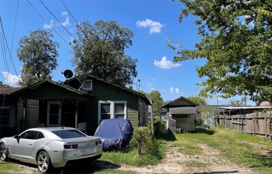 1908 Athos St, Houston, TX 77012 - photo 2