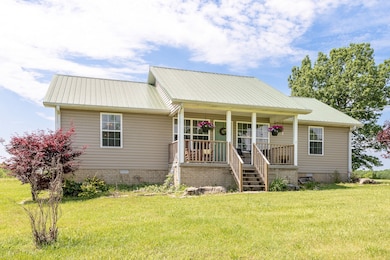 241 Pinkston Rd, Shelbyville, TN 37160 - photo 2