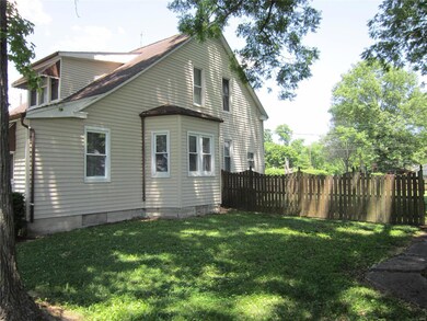 2103 S 4th St, Mascoutah, IL 62258 - photo 6