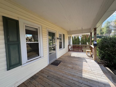 177 Lipps Rd, Lewisburg, WV 24901 - photo 4