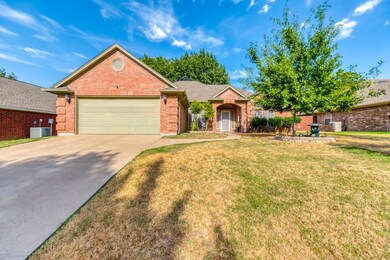 1345 Timber Creek Dr, Weatherford, TX 76086 - photo 2