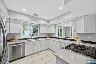 194 N Central Ave, Ramsey, NJ 07446 - photo 6