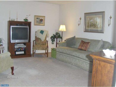 247 Huntington Dr, Southampton, NJ 08088 - photo 6