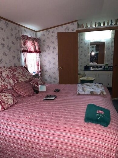 5 Lilac Ln, Franklin, NH 03235 - photo 3