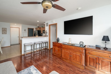 1729 Jenna Dr, Davenport, IA 52804 - photo 5