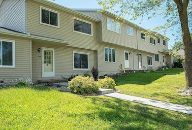 1124 Oleson Rd, Waterloo, IA 50702 - photo 2