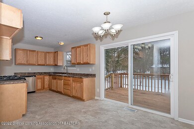 6114 Sommerset Rd, Lansing, MI 48911 - photo 5