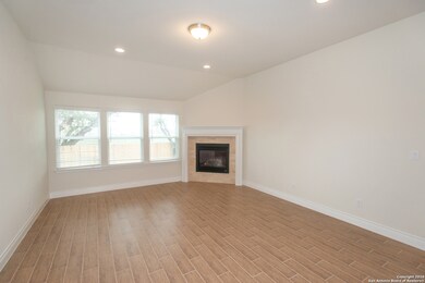 10302 Coyote Run, San Antonio, TX 78254 - photo 6
