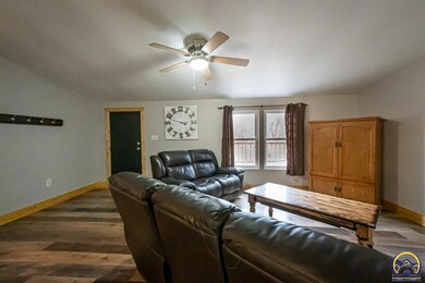 17360 158th Rd, Hoyt, KS 66440 - photo 4