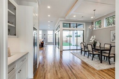 2105 Elmen St, Houston, TX 77019 - photo 7