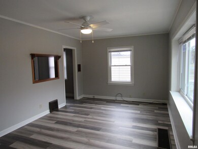 1229 Warren St, Davenport, IA 52804 - photo 2