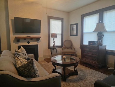 1011 W 6th St, Little Rock, AR 72201 - photo 2