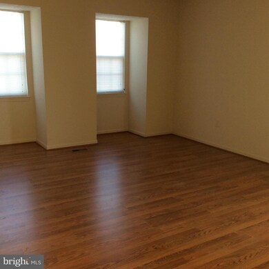 4105 Swiss Stone Dr, Burtonsville, MD 20866 - photo 7