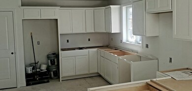 89 Bennington St, Haverhill, MA 01832 - photo 5