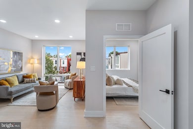 1516 E Capitol St NE unit C, Washington, DC 20003 - photo 4