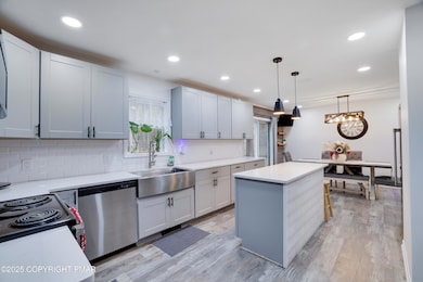 Kitchen/ Dining Area