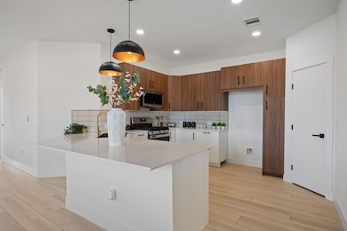 13721 Mcarthur Dr, Manor, TX 78653 - photo 4