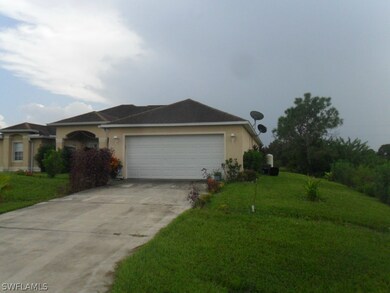 1222 Belgrave St, Fort Myers, FL 33913 - photo 2