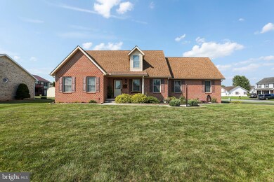 287 Martina Dr, Chambersburg, PA 17201 - photo 2