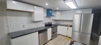 43 Paul St