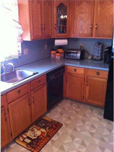 244 Beechwood Rd, Brookhaven, PA 19015 - photo 6