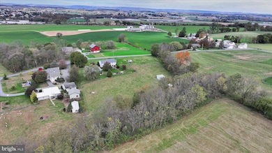 188 Lengle Rd, Myerstown, PA 17067 - photo 2