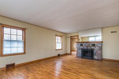 2625 Pleasant Plain Ave, Elkhart, IN 46517 - photo 4