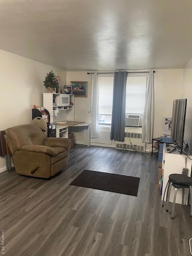 Glendale Garden unit 4F, Bronx, NY 10462 - photo 7