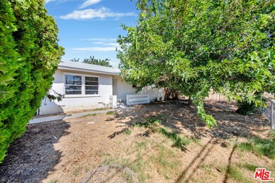 37851 5th St E, Palmdale, CA 93550 - photo 4