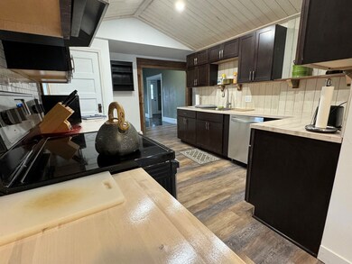 43 E Washington St, Rutland, VT 05701 - photo 7