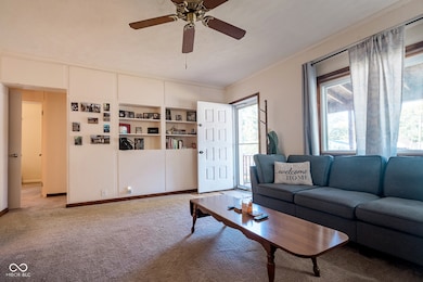 910 S Umbarger Rd, Muncie, IN 47304 - photo 3