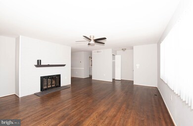 253 Marganza S, Laurel, MD 20724 - photo 2