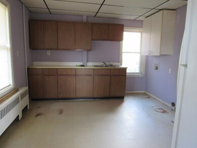 39 Ottawa St, Berlin, NH 03570 - photo 2