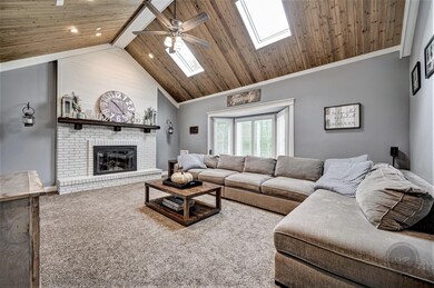 905 Savannah Cir unit 4, Naperville, IL 60540 - photo 6