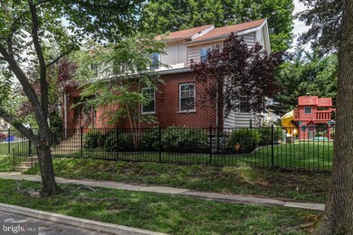 401 Oxford Rd, Havertown, PA 19083 - photo 2