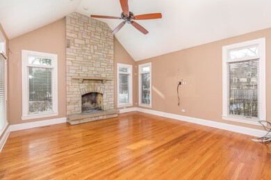 830 Prairie Ave, Naperville, IL 60540 - photo 4