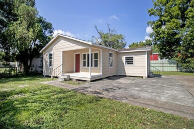 6625 Wheatley St, Houston, TX 77091 - photo 2