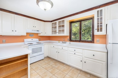 92 Cherry Swamp Rd, Moodus, CT 06469 - photo 7