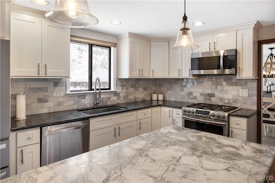 6818 Woodchuck Hill Rd, Fayetteville, NY 13066 - photo 7