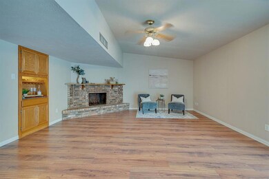 700 Spring Forest Dr, Bedford, TX 76021 - photo 6