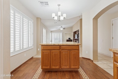9-web-or-mls-4718-e-woburn-ln